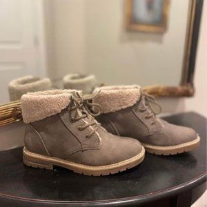 SONOMA GOODS for Life Vitalize by Ortholite Taupe Ankle Boots Size: 5.5M